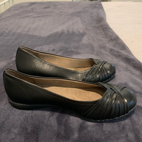 Natural Soul “Girly” black flat (size 9) - Picture 4 of 7